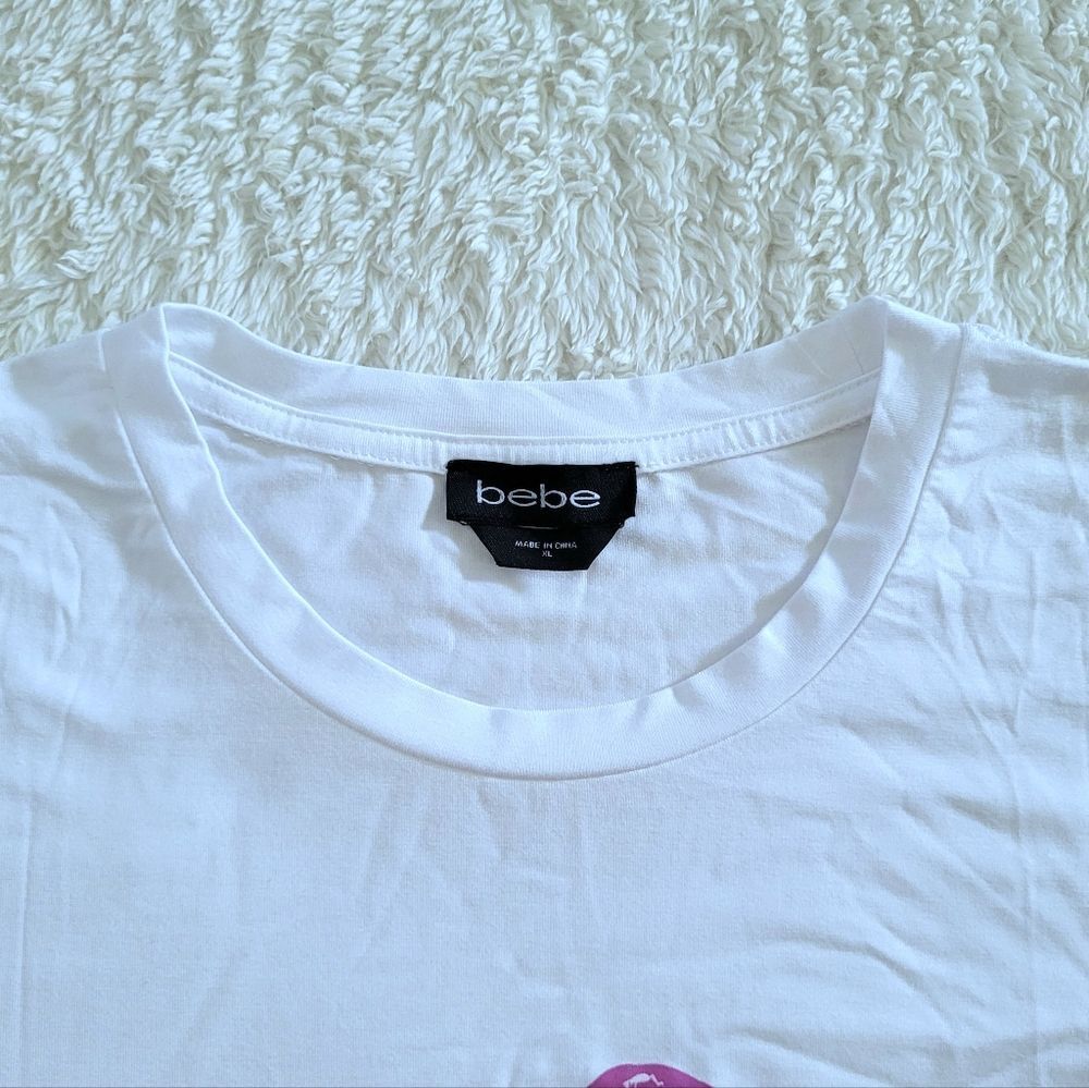 bebe "Love"💜 Lips💋 Top - NWT - Picture 4 of 16